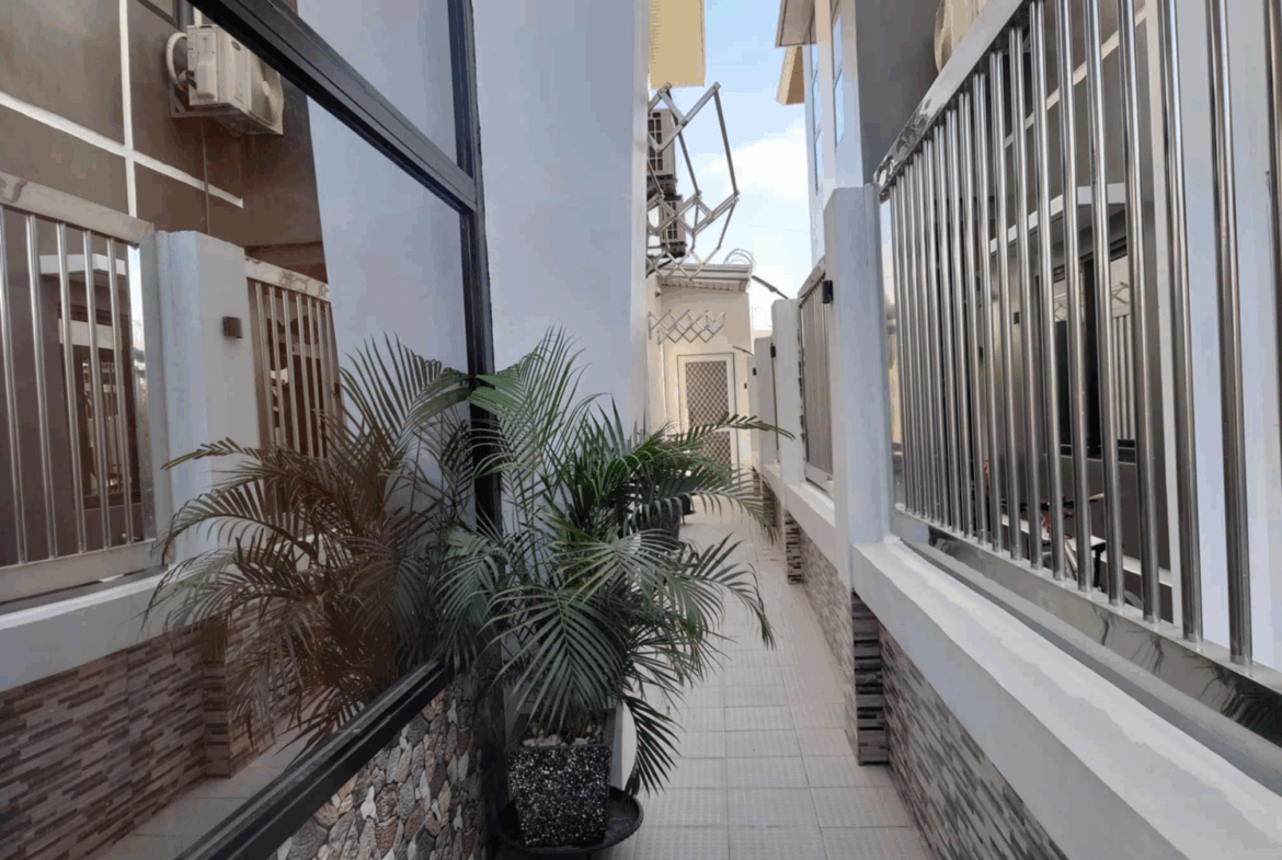 Contemporary House Walkway in Tabun Mabalacat
