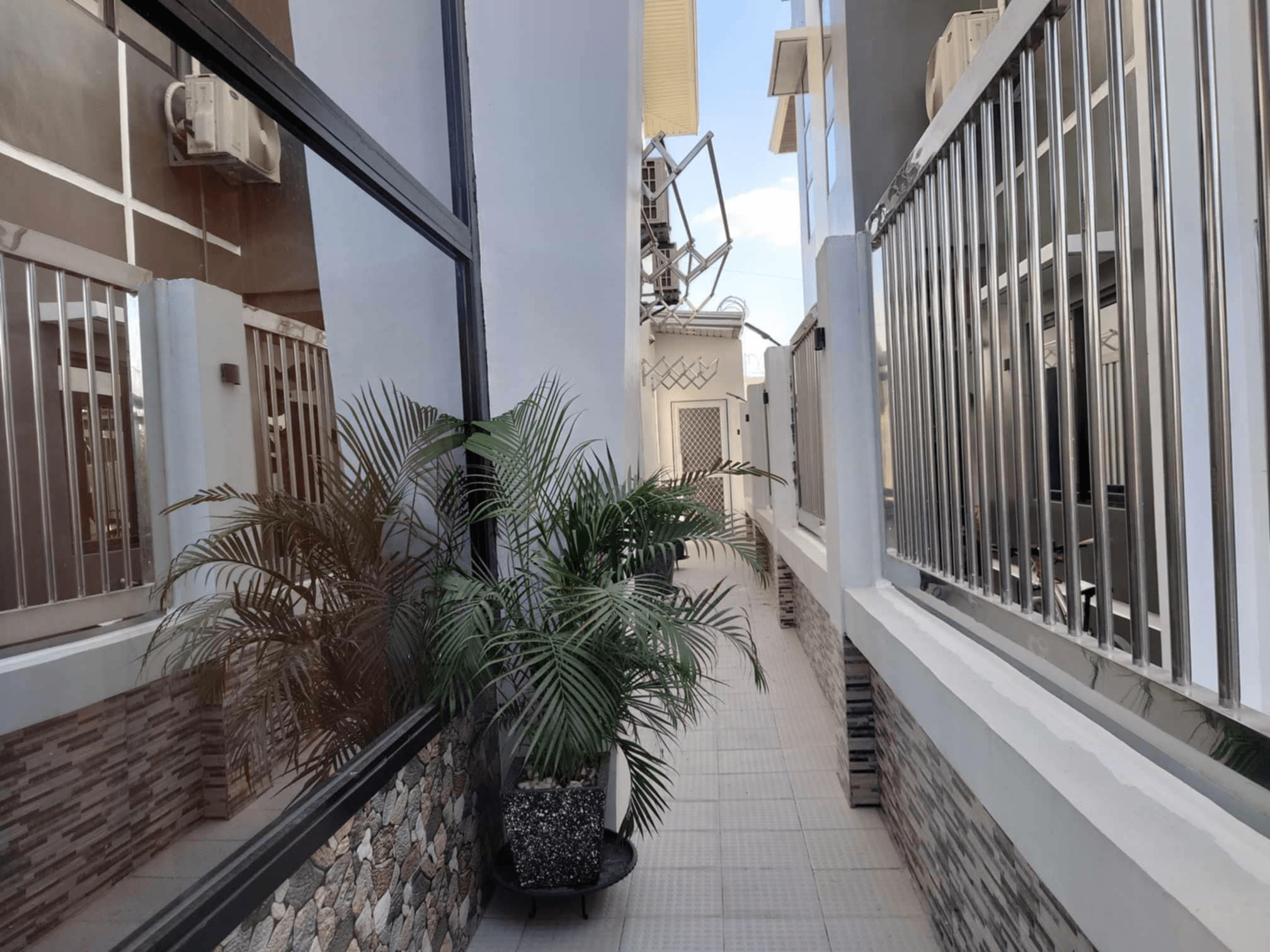 Contemporary House Walkway in Tabun Mabalacat