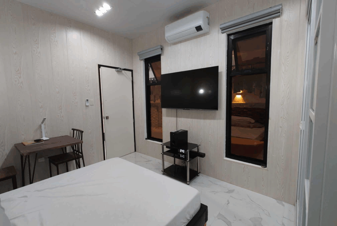 Contemporary House Bedroom in Tabun Mabalacat