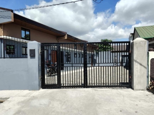 6 Unit Apartment Mabalacat Gate Entrance