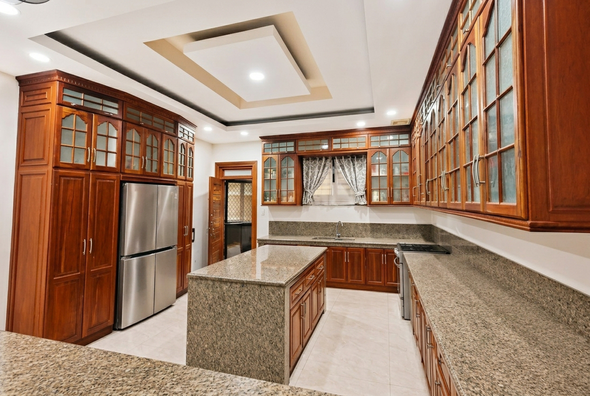 Montenegro Estate: Luxury Modern Tropical House