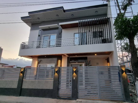 Modern fully furnished 2-storey house with pool for sale in Savannah Green Plains, Cuayan, Angeles City