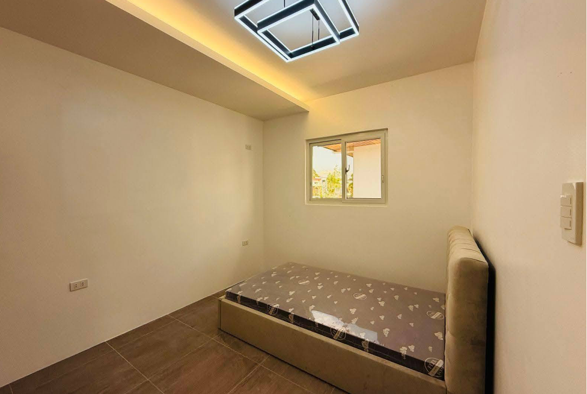 Savannah Phase 2: Semi-Furnished Modern Home in Angeles City