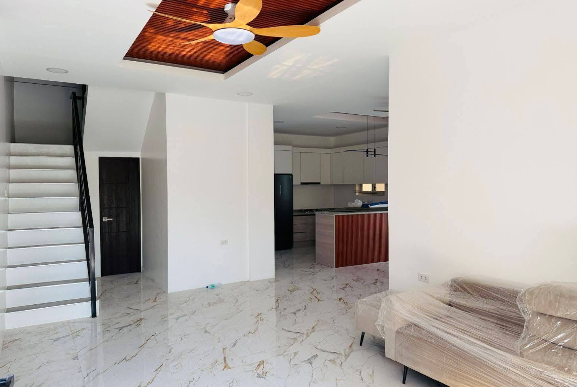 Savannah Phase 2: Semi-Furnished Modern Home in Angeles City